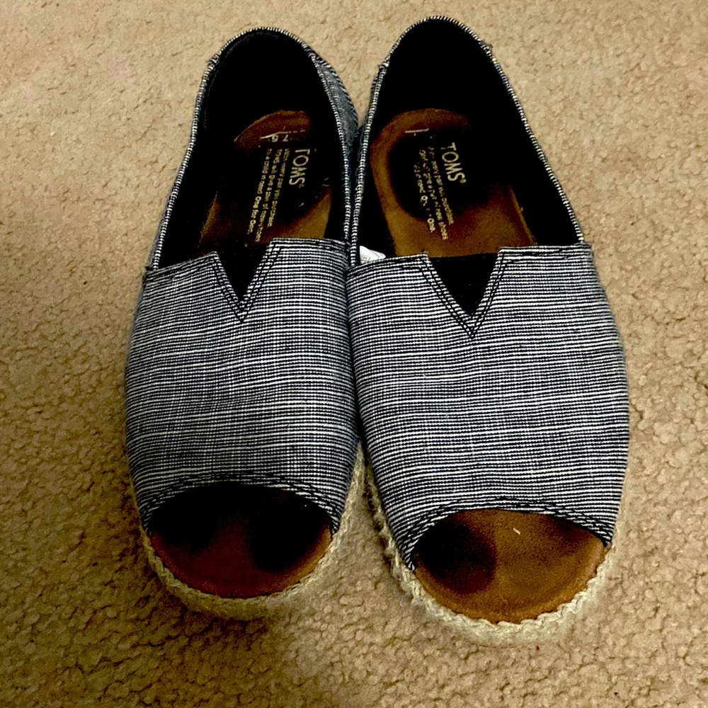 Toms sandals